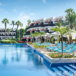 Ja Palm Tree Court, Semesteranläggning (resort)